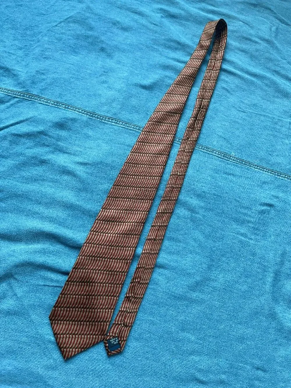 Carlos DeVenezia Silk Tie VTG Red Gold Diagonal Stripe Italian Style Old Money